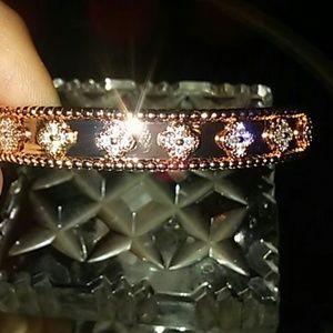 Clover cz gold plated  bangle bracelet side lock